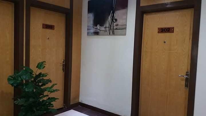 ฟราตินี โฮเต็ล Hotel ลาบวน ภายนอก รูปภาพ