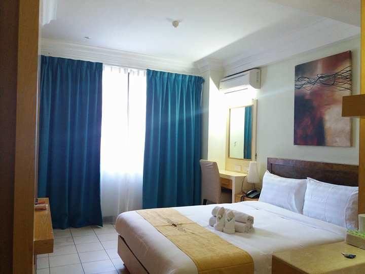 ฟราตินี โฮเต็ล Hotel ลาบวน ภายนอก รูปภาพ